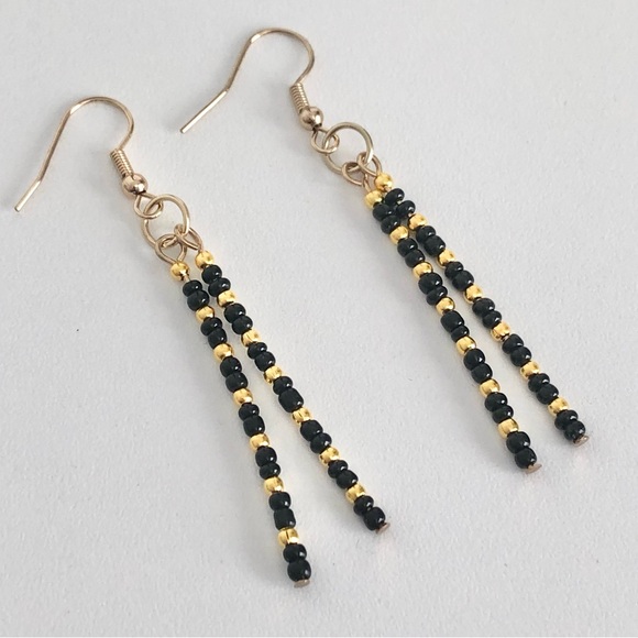 New Hand Beaded Dangling Earrings Black Golden Dainty Elegant Modern Classic - Picture 4 of 8